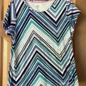 Women Saint John Bay T-shirt, size petite, large​​​​​​​​​​​​​​